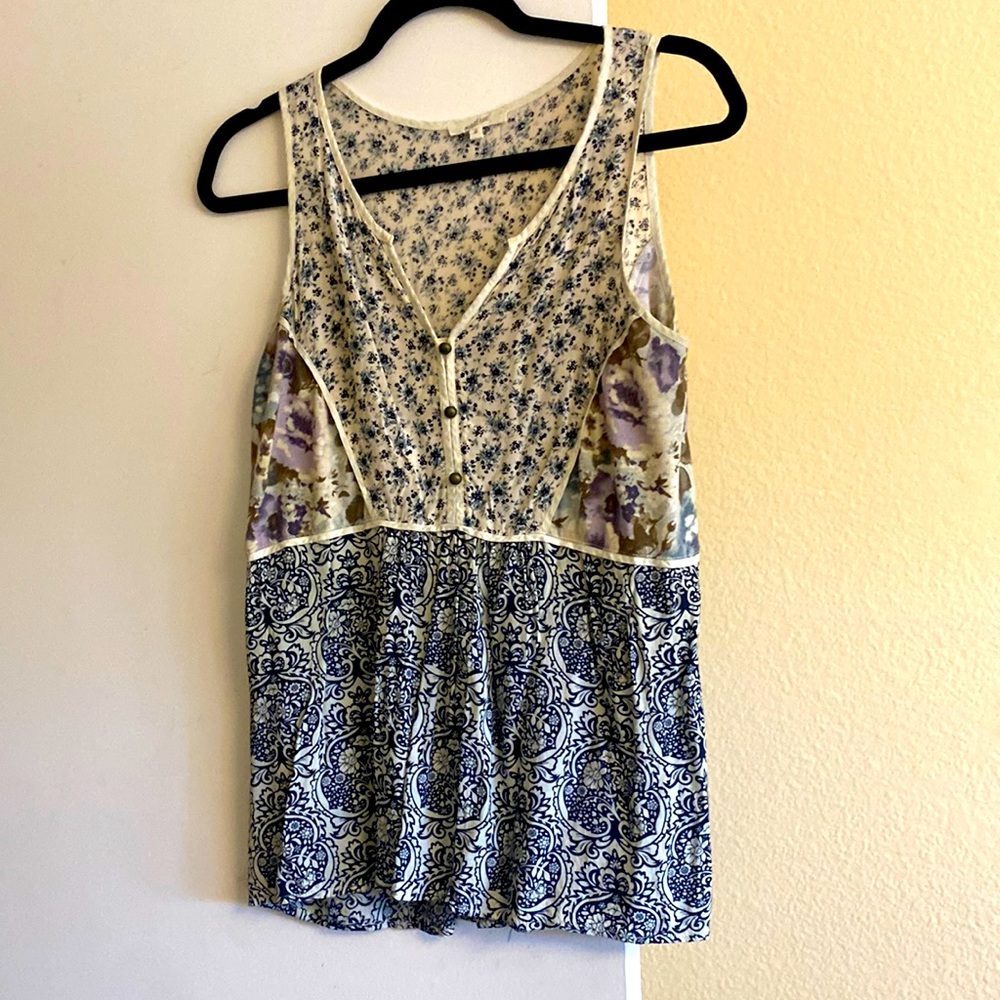 Blue and cream floral color sleeveless top
